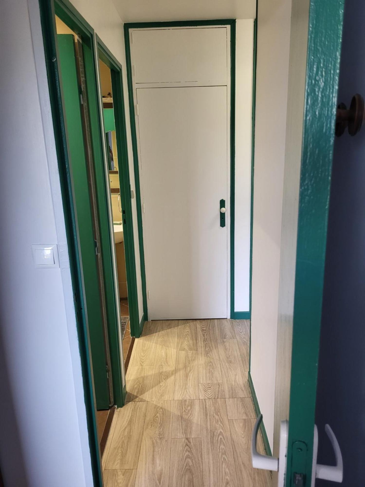 Private Room-3 In Hannana Apartment- 2 Min Walk To Tram 12 Min To Train Station 15 Min To Massena Place Séjour chez l'habitant *