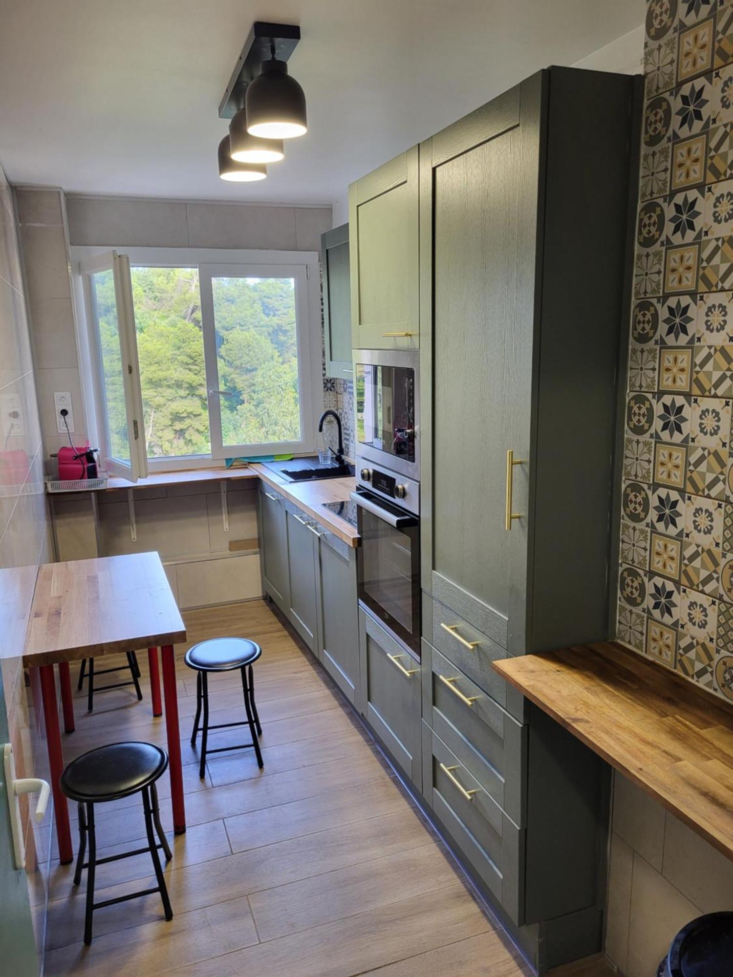 Homestay Private Room-3 In Hannana Apartment- 2 Min Walk To Tram 12 Min To Nice Train Station 15 Min To Massena Place